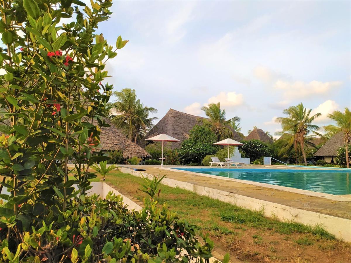 Karibuni Jeds Villas 85 & 86 Mambrui ภายนอก รูปภาพ