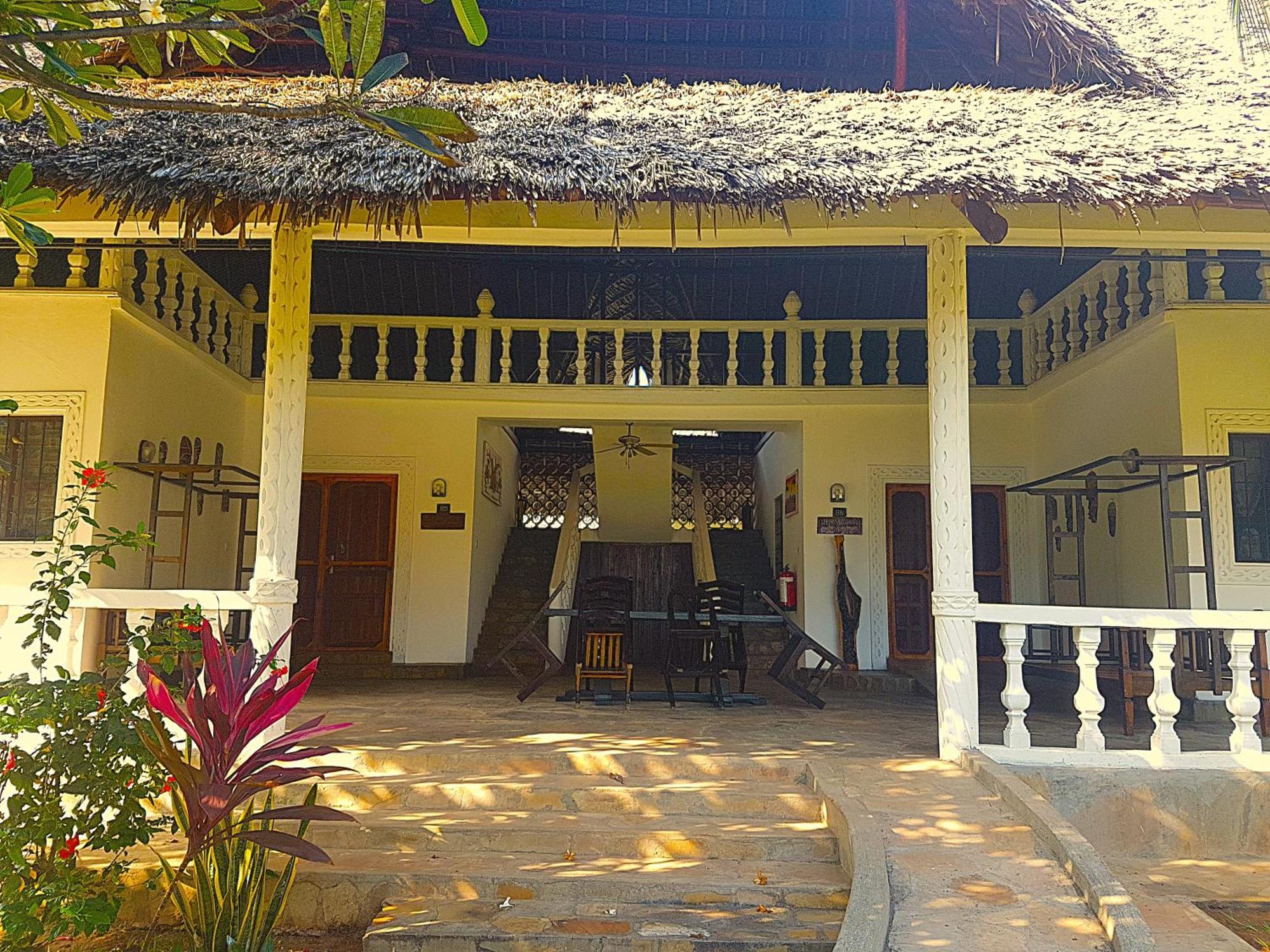 Karibuni Jeds Villas 85 & 86 Mambrui ภายนอก รูปภาพ